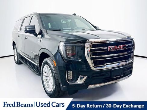 Used 2023 GMC Yukon XL SLT w/ SLT Premium Package image 1