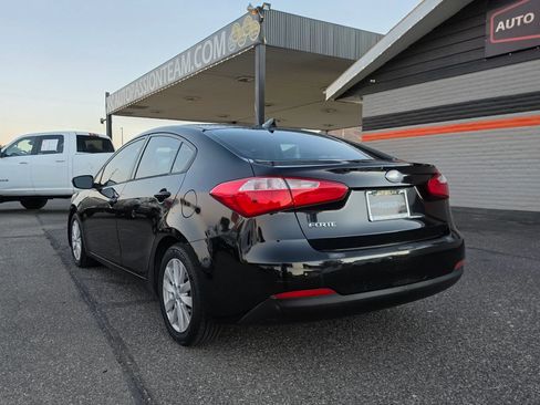 Used 2015 Kia Forte LX w/ Popular Package FWD image 3