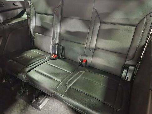 Used 2023 GMC Yukon Denali w/ Advanced Technology Package AWD/4WD image 50
