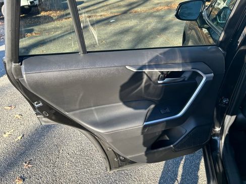 Used 2024 Toyota RAV4 XLE image 22