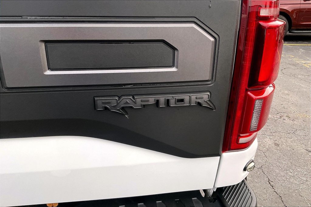 Used 2019 Ford F150 Raptor w/ Equipment Group 802A Luxury AWD/4WD image 7