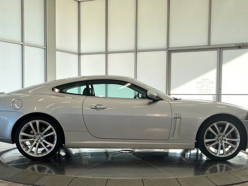Used 2007 Jaguar XKR R image 8