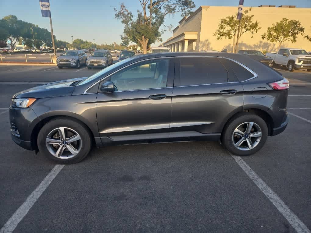 Used 2019 Ford Edge SEL w/ Equipment Group 201A FWD image 4