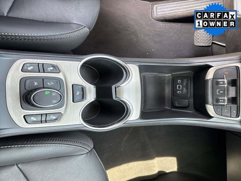 Certified 2022 GMC Terrain Denali w/ LPO, Roadside Safety Package AWD/4WD image 31