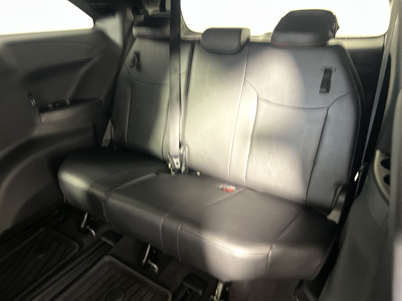 Used 2025 Toyota Sienna XSE w/ XSE Plus Package AWD/4WD image 26