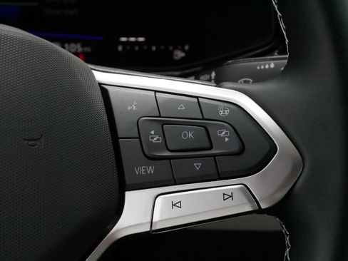 Certified 2025 Volkswagen Taos S FWD image 26