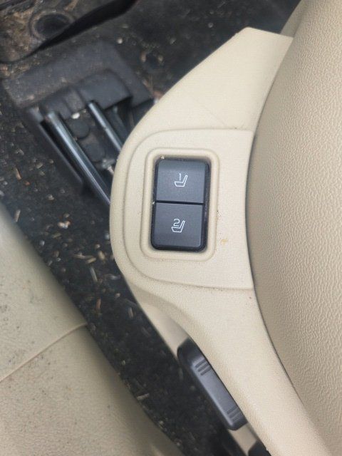 Used 2018 Ford Taurus Limited FWD image 22