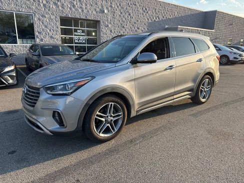 Used 2017 Hyundai Santa Fe Limited AWD/4WD image 3
