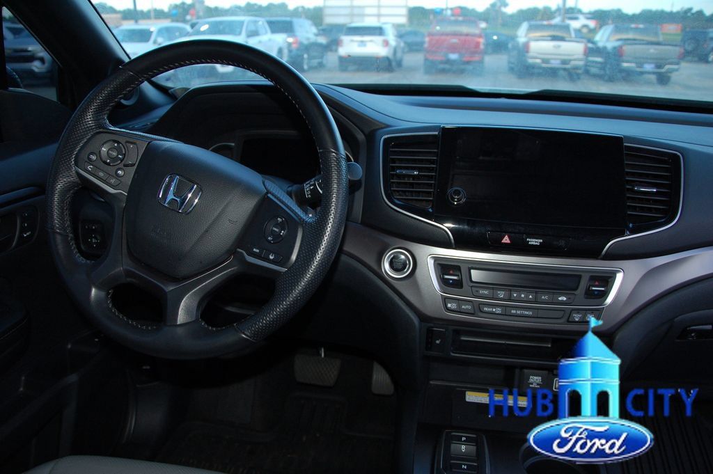 Used 2023 Honda Passport EX-L image 19