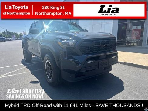 Used 2026 Toyota Tacoma TRD Off-Road AWD/4WD image 1