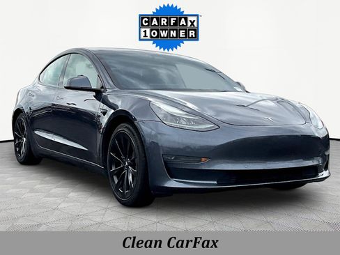 Used 2022 Tesla Model 3 Long Range AWD/4WD image 3