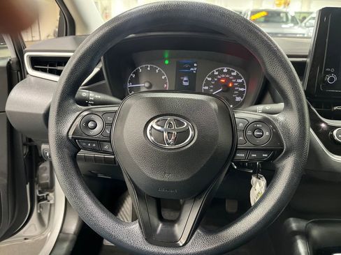 Used 2023 Toyota Corolla LE image 26