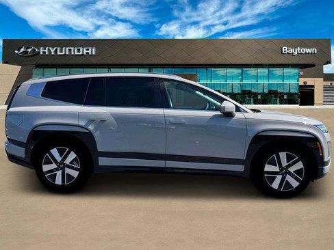 New 2026 Hyundai Ioniq 9 SEL image 9