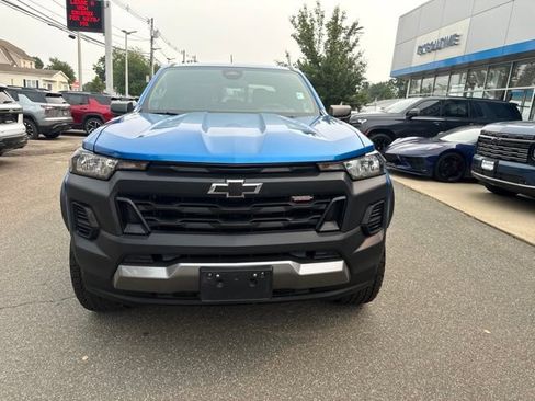 Used 2023 Chevrolet Colorado Trail Boss w/ Advanced Trailering Package AWD/4WD image 3