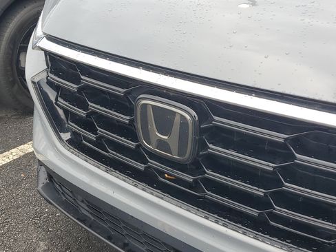 Used 2023 Honda CR-V EX-L image 5