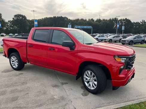 New 2026 Chevrolet Silverado 1500 Custom RWD image 13