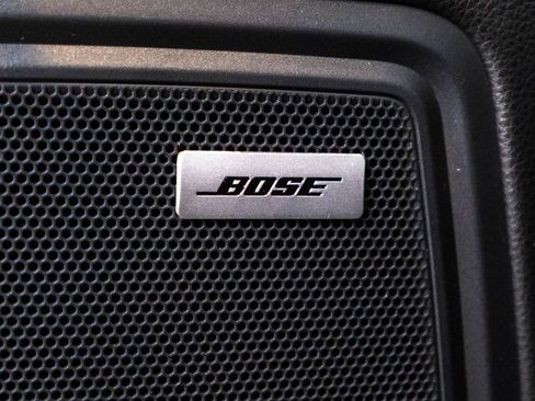 Certified 2020 Porsche Macan AWD/4WD image 19