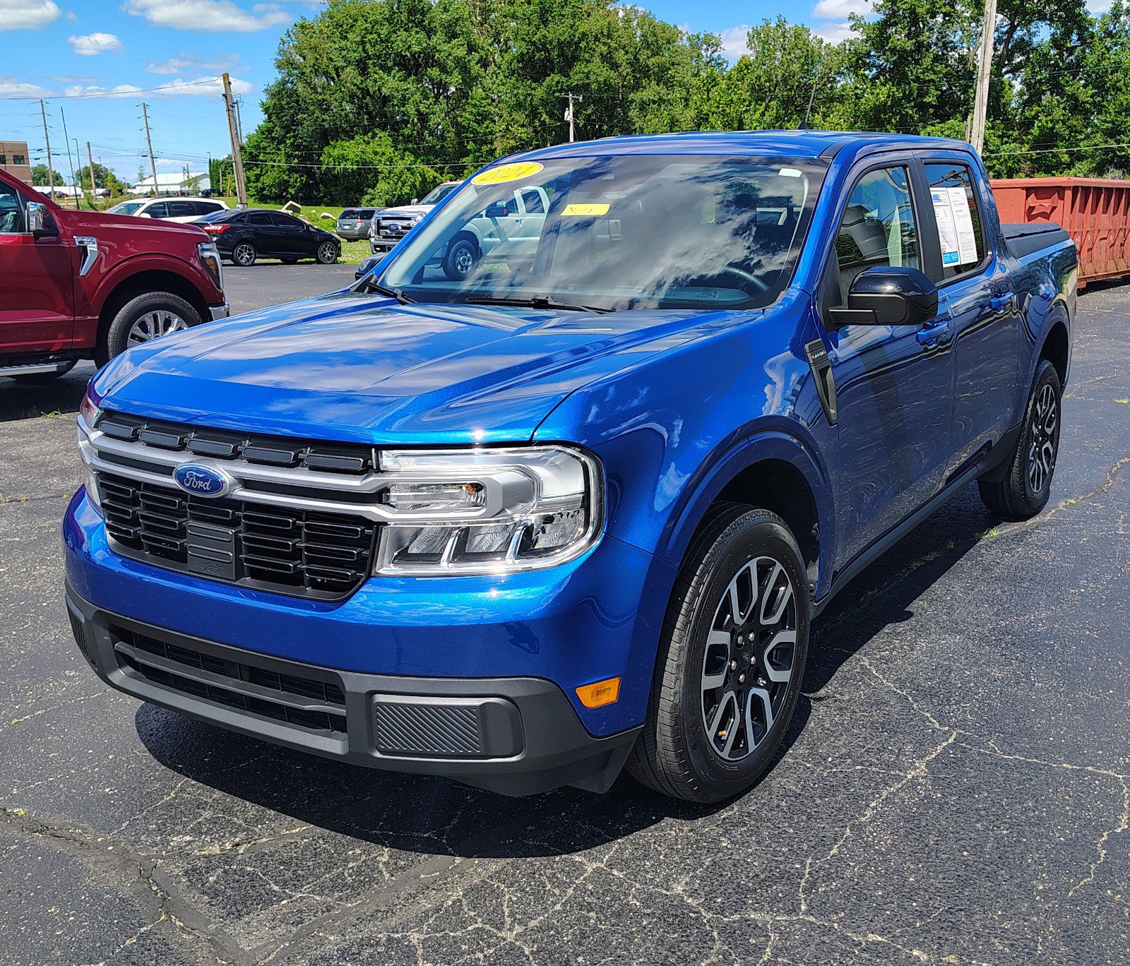 Used 2024 Ford Maverick Lariat FWD image 1