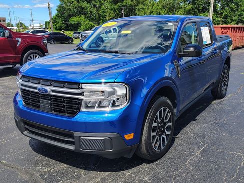Used 2024 Ford Maverick Lariat FWD image 1
