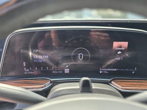 Used 2023 Cadillac Escalade Premium Luxury image 27