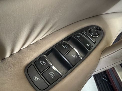 Used 2022 Nissan Armada Platinum w/ Captain's Chairs Package RWD image 26