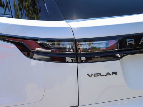 Certified 2025 Land Rover Range Rover Velar Dynamic SE AWD/4WD image 7