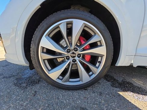Used 2023 Audi SQ5 Premium Plus w/ Premium Plus Package image 24