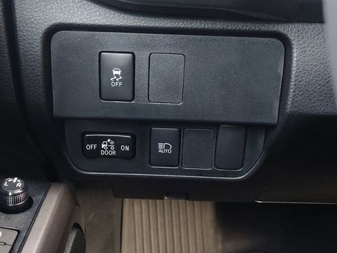 Used 2023 Toyota Tacoma SR5 w/ Technology Package AWD/4WD image 12