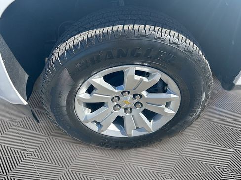 Used 2022 Chevrolet Colorado LT w/ Fleet Safety Package image 19