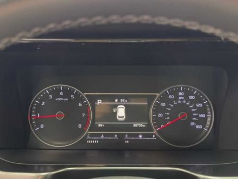 Used 2022 Kia Sorento S FWD image 29