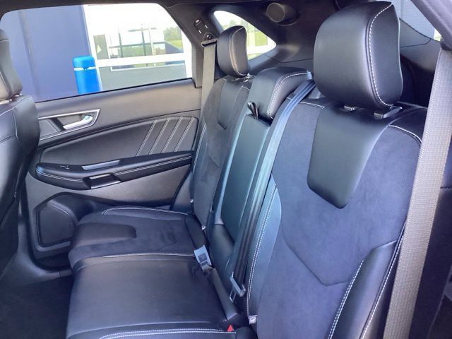 Used 2022 Ford Edge ST w/ Equipment Group 401A AWD/4WD image 17