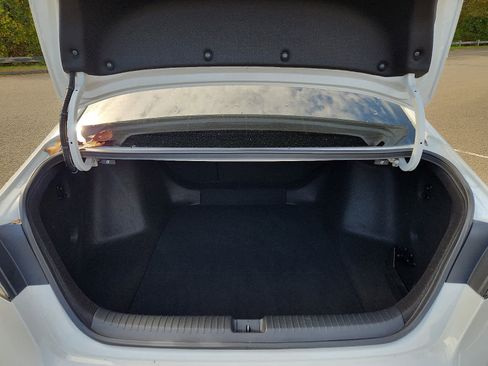 Used 2023 Honda Accord Sport image 29