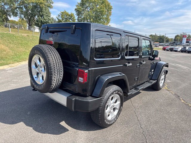 Used 2013 Jeep Wrangler Unlimited Sahara w/ Connectivity Group AWD/4WD image 8