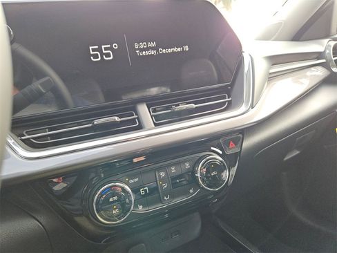 New 2026 Chevrolet Trax ACTIV w/ Driver Confidence Package image 15