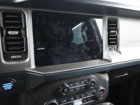 Used 2023 Ford Bronco 4-Door AWD/4WD image 17