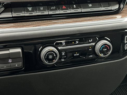New 2026 Chevrolet Silverado 3500 LT image 20