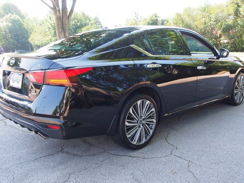 Used 2023 Nissan Altima 2.5 SL AWD/4WD image 7