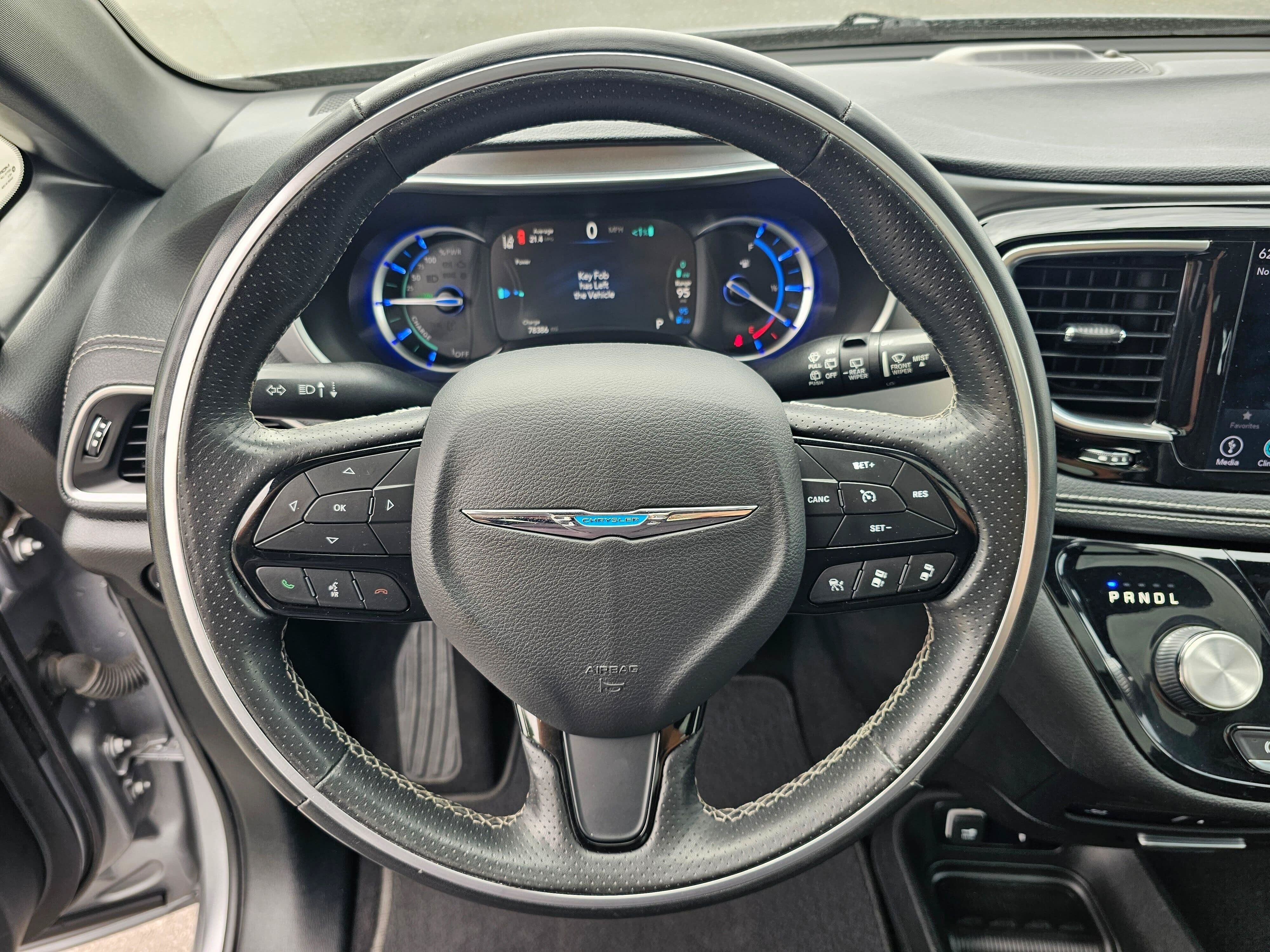 Used 2019 Chrysler Pacifica Limited w/ Advanced Safetytec Group FWD image 20