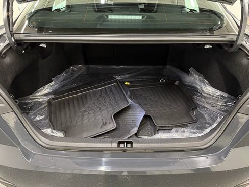 Used 2025 Toyota Camry SE w/ Convenience Package AWD/4WD image 6