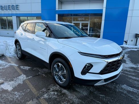 Certified 2024 Chevrolet Blazer LT w/ Convenience Package image 6