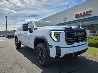 Used 2025 GMC Sierra 2500 AT4 video 1
