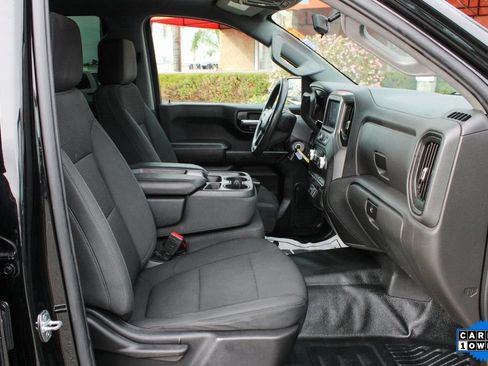 Used 2021 GMC Sierra 1500 4x4 Crew Cab w/ Sierra Value Package image 34