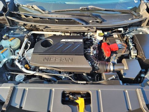Used 2024 Nissan Rogue SV image 29