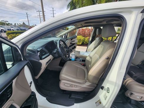 Used 2019 Honda Odyssey Elite image 16