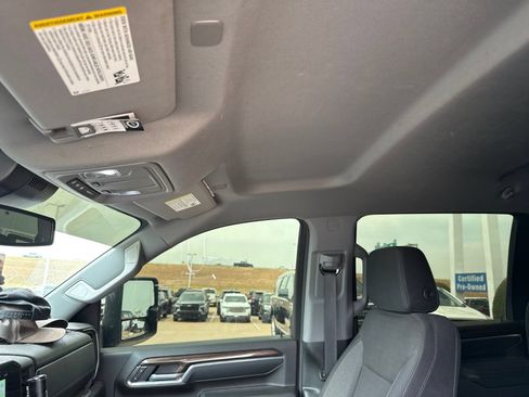 Used 2024 Chevrolet Silverado 2500 LT w/ Convenience Package AWD/4WD image 15