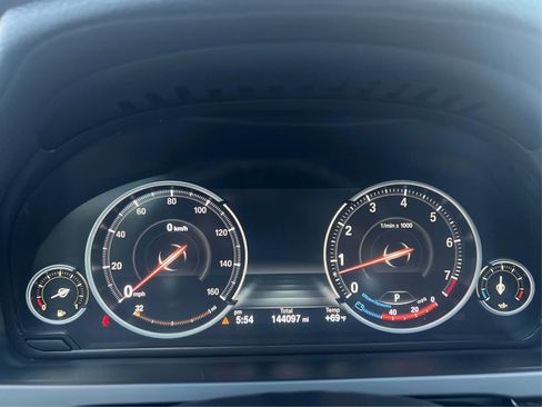 Used 2014 BMW 740Li image 16