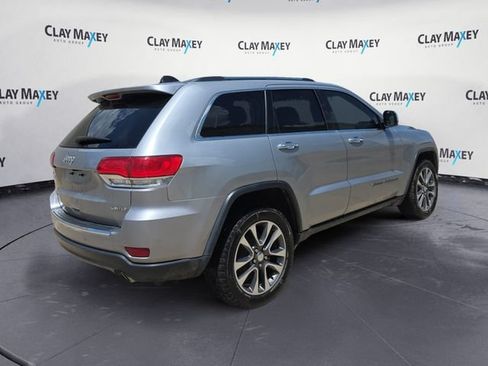 Used 2018 Jeep Grand Cherokee Limited AWD/4WD image 5