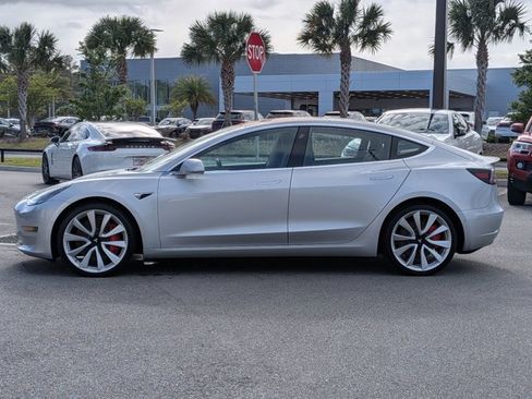 Used 2018 Tesla Model 3 Long Range image 3
