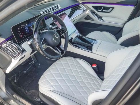 New 2022 Mercedes-Benz S 580 4MATIC Sedan image 17