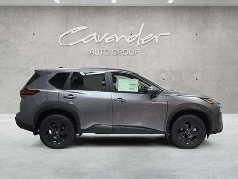 New 2026 Nissan Rogue SV FWD image 17